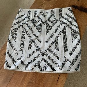 Express skirt with sequence